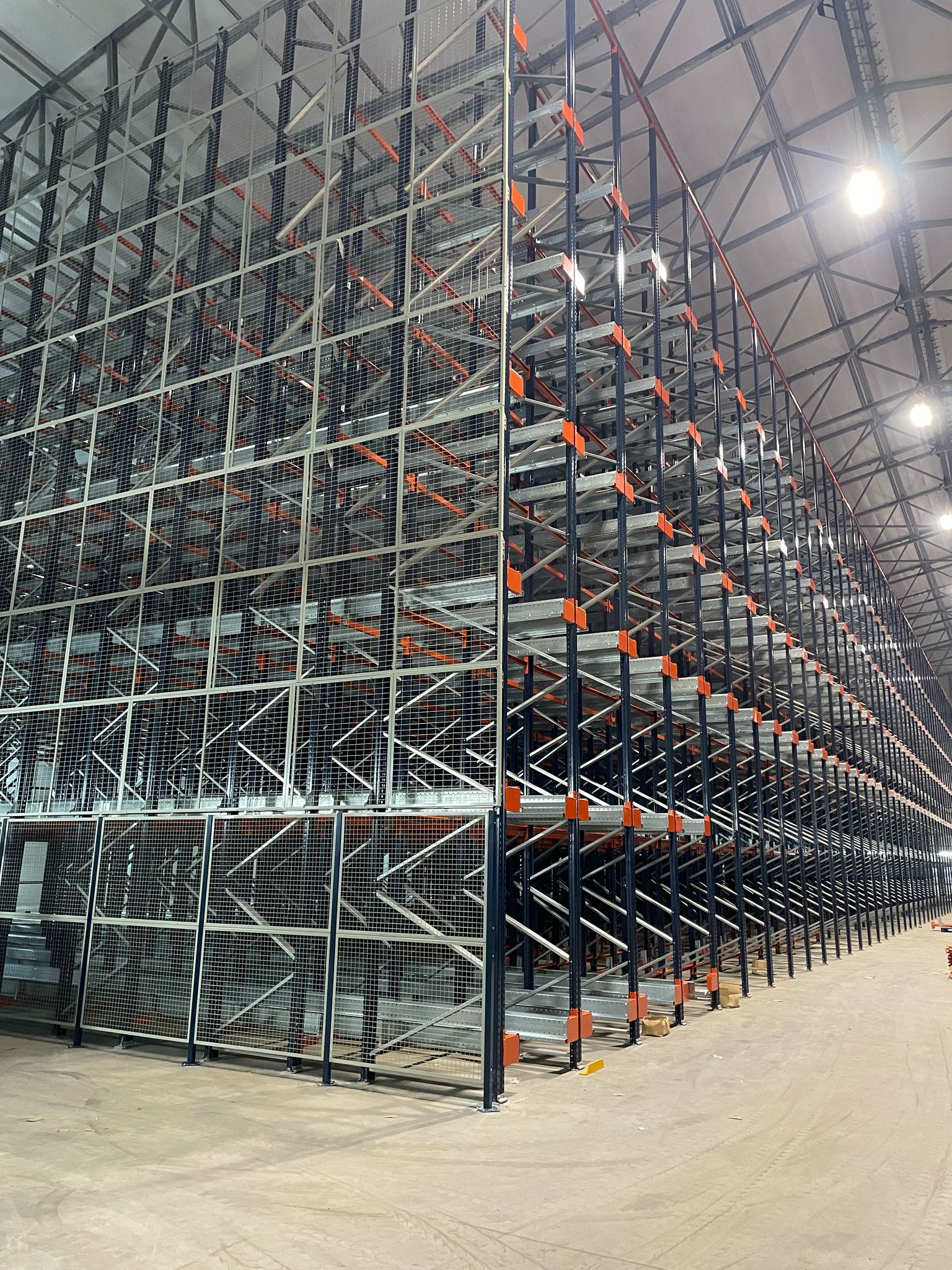 Shuttle regály — Coca-Cola Lisburn