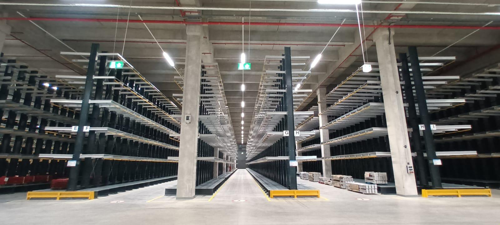 Konzolové regály — květen 2024